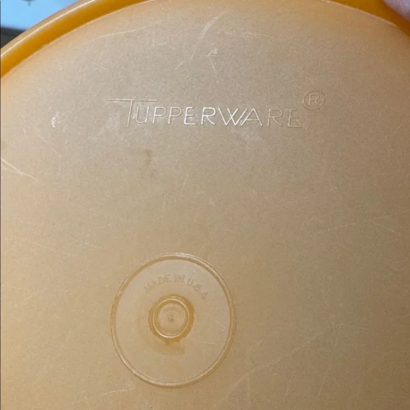 Vintage Tupperware Storage Container - Picture 4 of 10